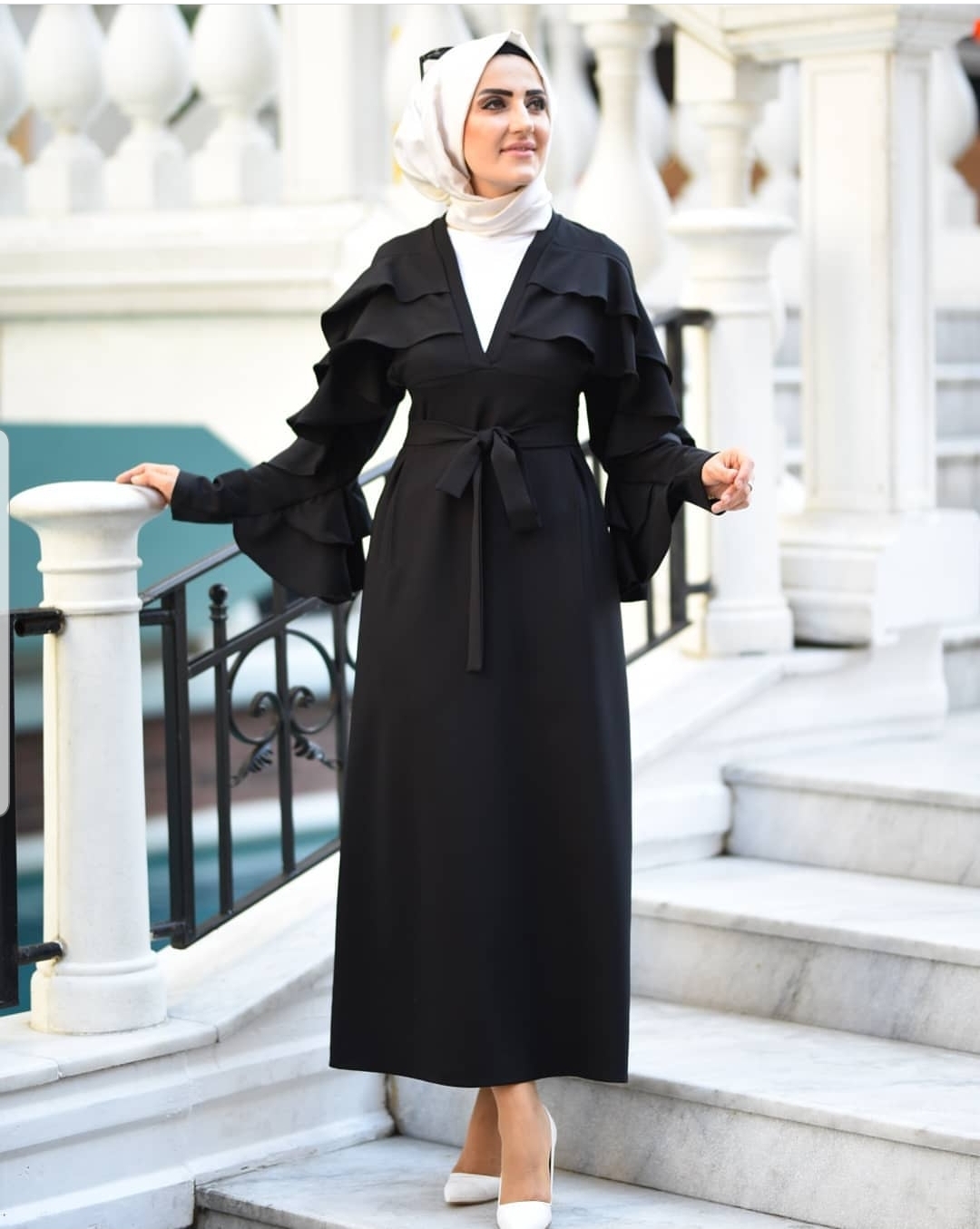 İtalyan krep v yaka fırfırlı elbise - Elfida Tesettür Elbise Modelleri  Kadın Giyim Yeni Moda Tunik Takım